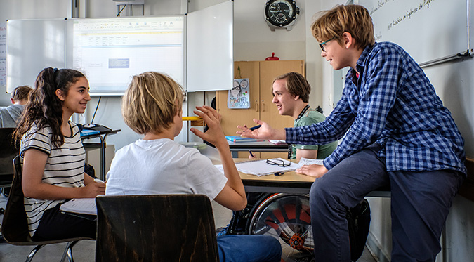 Symbolbild Informationen Jugendliche, die wir in der Schule befragen